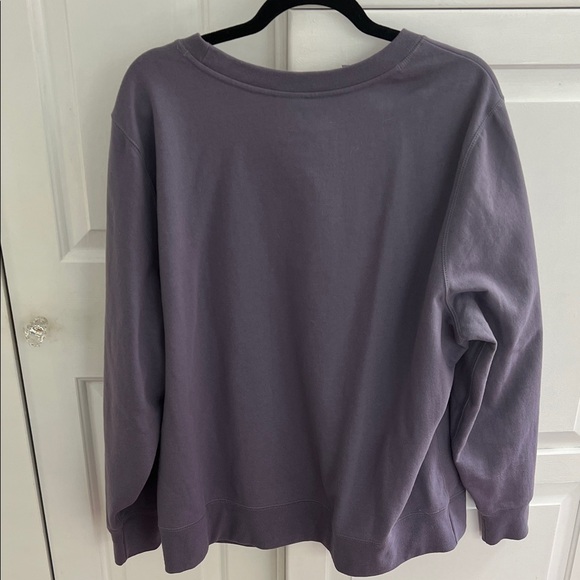 The North Face Lavender Crewneck - Picture 4 of 4